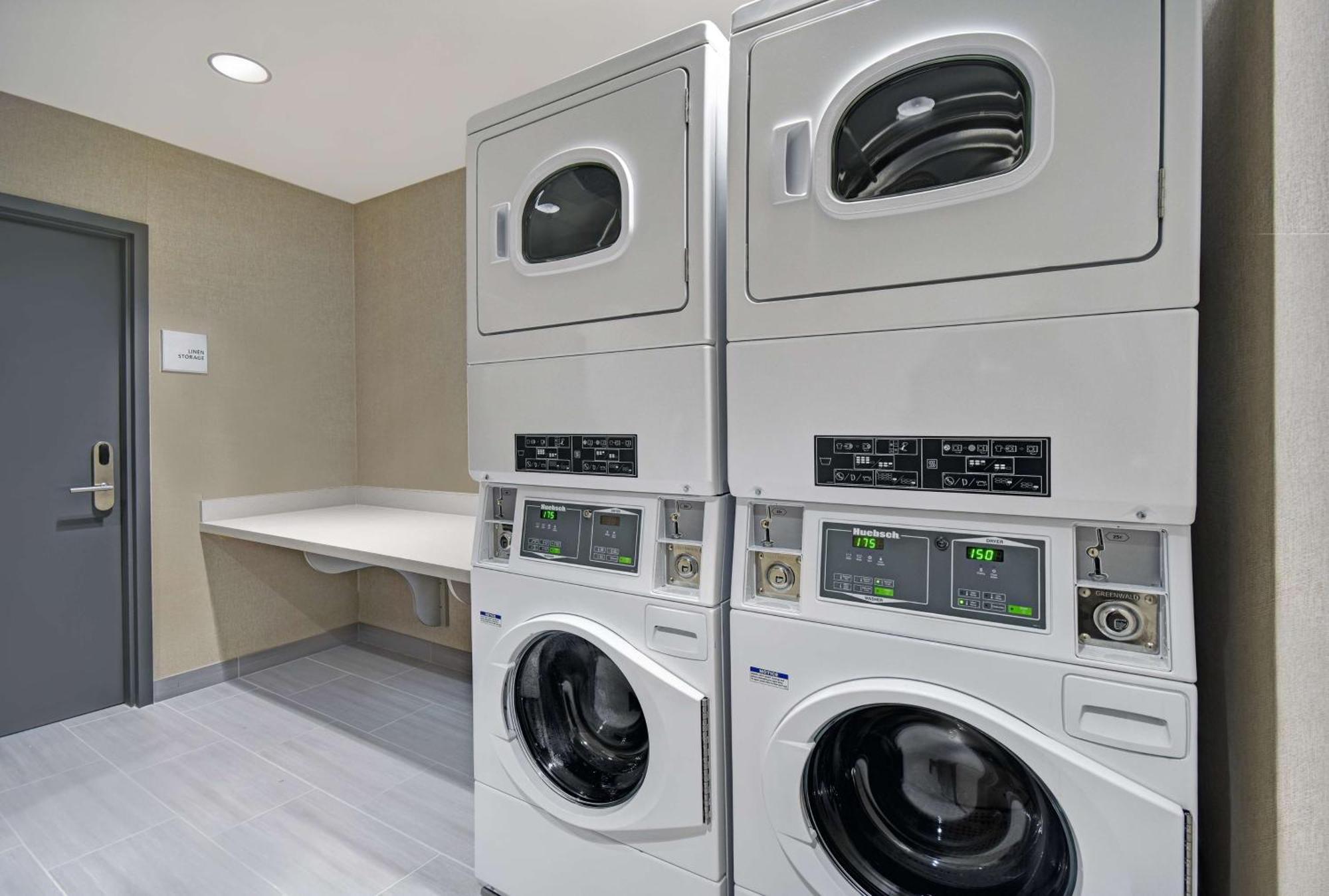 Hampton Inn Las Vegas Strip South, Nv 89123 Bagian luar foto