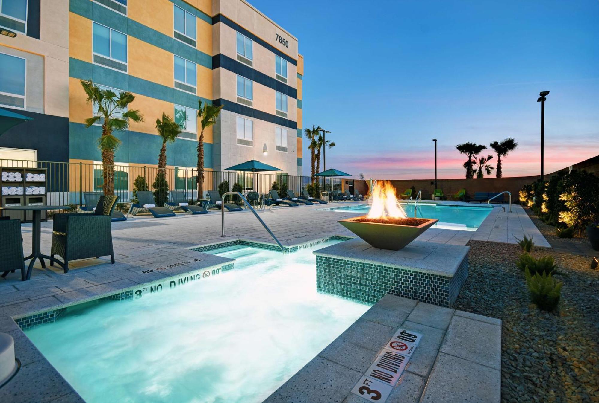 Hampton Inn Las Vegas Strip South, Nv 89123 Bagian luar foto